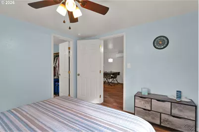 37727 Row River Rd, Dorena, OR 97434 - Photo 13