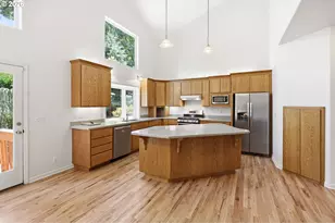 170 Daniel Dr, Eugene, OR 97404 - Photo 9
