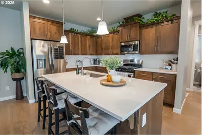 2451 W 9th Ave, Junction City, OR 97448 - Photo 11