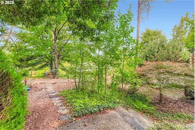 7514 SW Barnes Rd #A, Portland, OR 97225 - Photo 23