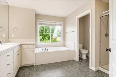 10770 SW Willow St, Tualatin, OR 97062 - Photo 17