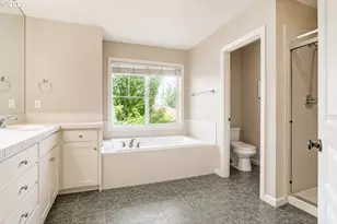 10770 SW Willow St, Tualatin, OR 97062 - Photo 17