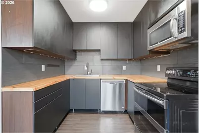 2543 SE 119th Ave #10, Portland, OR 97266 - Photo 9