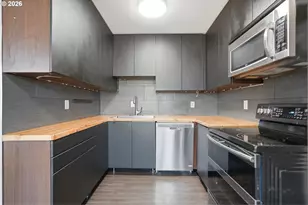 2543 SE 119th Ave, Portland, OR 97266 - Photo 9