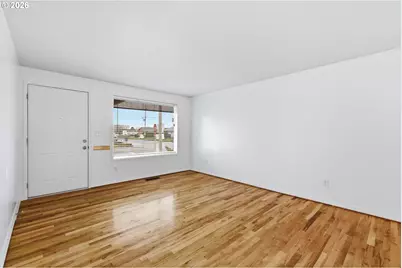 1390 Astor Way, Woodburn, OR 97071 - Photo 3