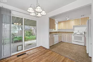 1390 Astor Way, Woodburn, OR 97071 - Photo 9