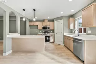 978 NE 10th Pl, Hermiston, OR 97838 - Photo 3