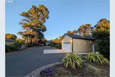 87932 Limpit Ln, Florence, OR 97439 - Photo 5