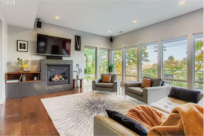 6515 S Corbett Ave, Portland, OR 97239 - Photo 7