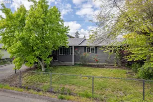 1310 W Quinalt St, Springfield, OR 97477 - Photo 3