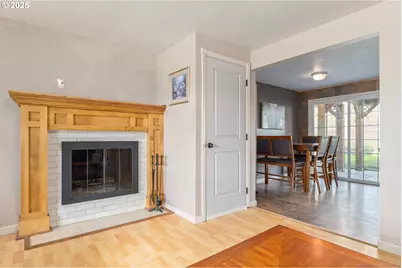 1310 W Quinalt St, Springfield, OR 97477 - Photo 9