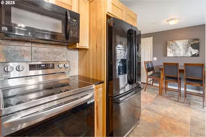 1310 W Quinalt St, Springfield, OR 97477 - Photo 13