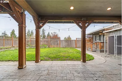 1310 W Quinalt St, Springfield, OR 97477 - Photo 33