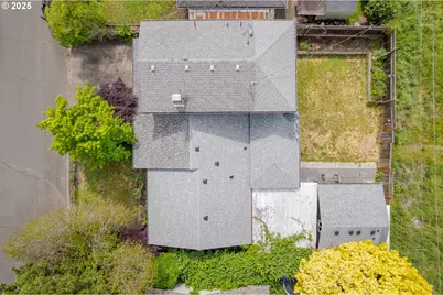 1310 W Quinalt St, Springfield, OR 97477 - Photo 45