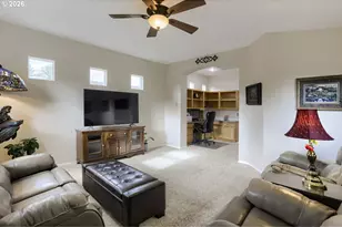 1817 NE 63rd Ave, Hillsboro, OR 97124 - Photo 19