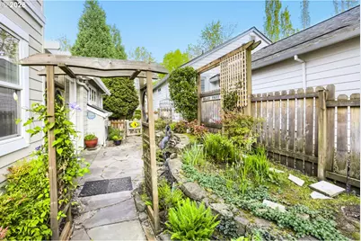 1817 NE 63rd Ave, Hillsboro, OR 97124 - Photo 29