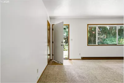 620 NE 69th Ave, Hillsboro, OR 97124 - Photo 3