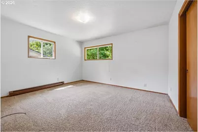620 NE 69th Ave, Hillsboro, OR 97124 - Photo 17