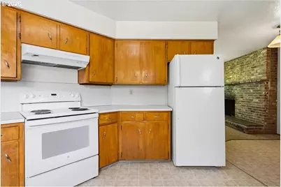 620 NE 69th Ave, Hillsboro, OR 97124 - Photo 11