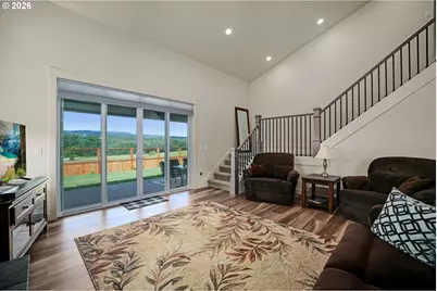 677 NW Crater Lake Dr, Dallas, OR 97338 - Photo 11