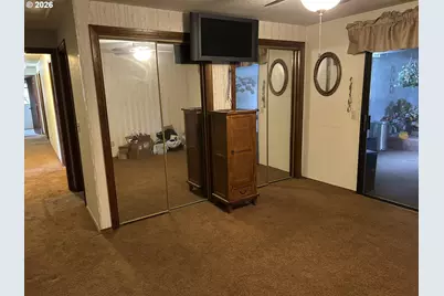 1646 Oak St, North Bend, OR 97459 - Photo 9