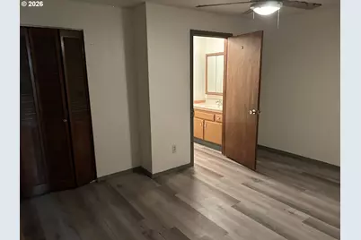 1646 Oak St, North Bend, OR 97459 - Photo 23