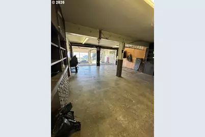 1646 Oak St, North Bend, OR 97459 - Photo 3