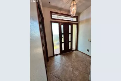 1646 Oak St, North Bend, OR 97459 - Photo 15