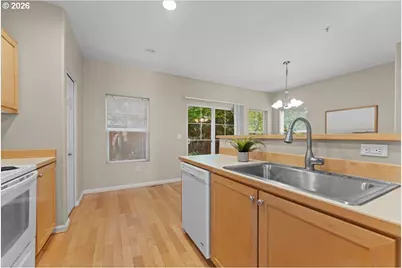 15210 SW Sparrow Loop #105, Beaverton, OR 97007 - Photo 17