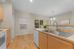 15210 SW Sparrow Loop, Beaverton, OR 97007 - Photo 17