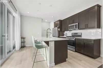 8069 SE Orion Ln, Hillsboro, OR 97123 - Photo 9