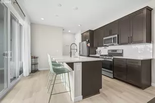 8069 SE Orion Ln, Hillsboro, OR 97123 - Photo 9