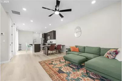 8069 SE Orion Ln, Hillsboro, OR 97123 - Photo 3