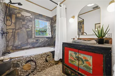 9889 NW Hoge Ave, Portland, OR 97231 - Photo 23