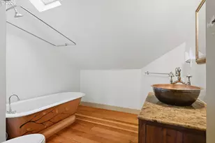 9889 NW Hoge Ave, Portland, OR 97231 - Photo 31