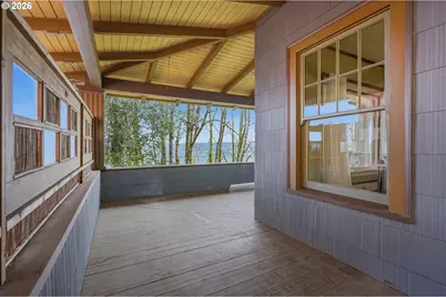 9889 NW Hoge Ave, Portland, OR 97231 - Photo 37
