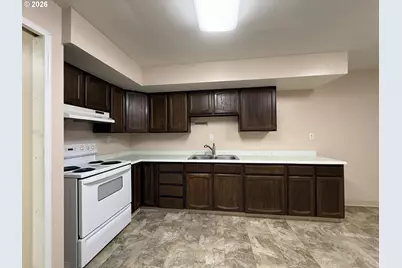 1015 Willow St, Kelso, WA 98626 - Photo 15