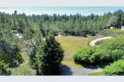 000 Robinhood Ave, Lakeside, OR 97449 - Photo 5