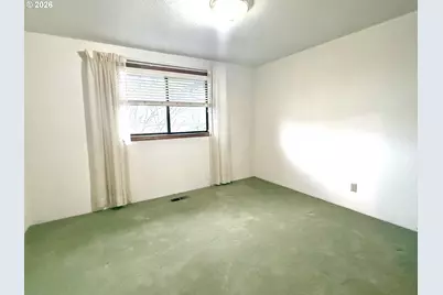 2462 Senate Way, Medford, OR 97504 - Photo 29