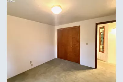 2462 Senate Way, Medford, OR 97504 - Photo 27