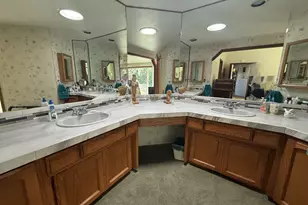 2462 Senate Way, Medford, OR 97504 - Photo 15