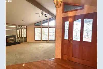 2462 Senate Way, Medford, OR 97504 - Photo 7