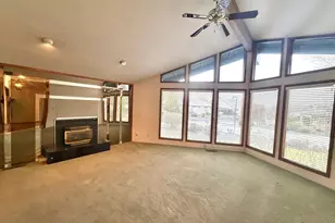 2462 Senate Way, Medford, OR 97504 - Photo 3