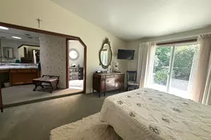 2462 Senate Way, Medford, OR 97504 - Photo 11