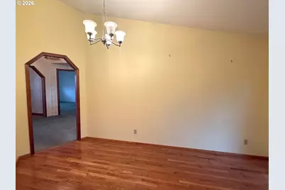 2462 Senate Way, Medford, OR 97504 - Photo 15