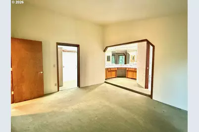 2462 Senate Way, Medford, OR 97504 - Photo 23