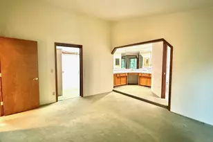 2462 Senate Way, Medford, OR 97504 - Photo 23