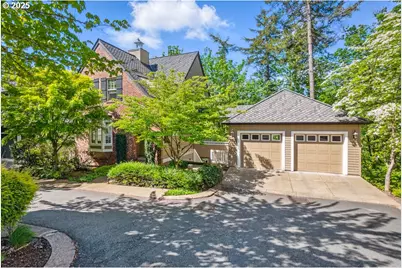 10272 NW Edgewood Dr, Portland, OR 97229 - Photo 1