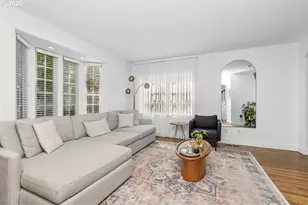 10272 NW Edgewood Dr, Portland, OR 97229 - Photo 7