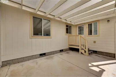 5276 Olympic Cir, Eugene, OR 97402 - Photo 35
